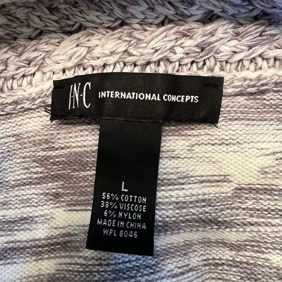 INC International Concepts Women’s Gray & White Cable Knit Fringe Sweater Size L - Picture 7 of 8